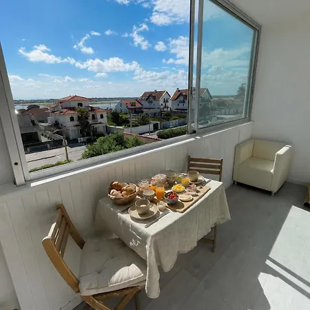 Sunny Offshore Ocean & Ria Views In Costa Nova アパート